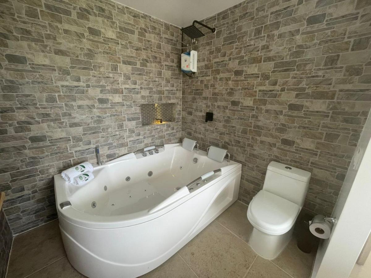 Apartasol Luxury Citadela di Sole con Jacuzzi Santa Fe de Antioquia Esterno foto