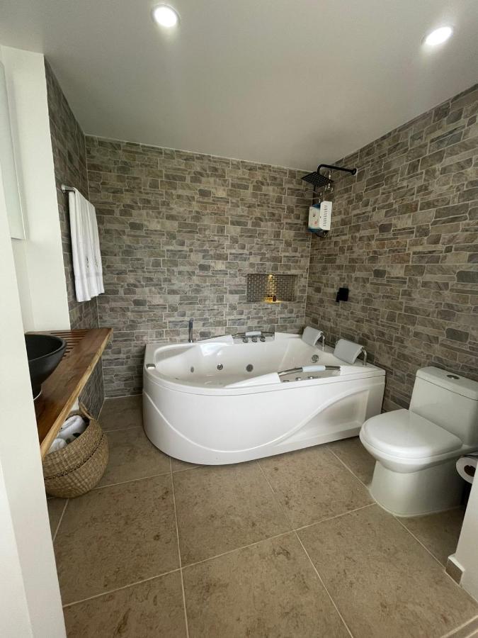 Apartasol Luxury Citadela di Sole con Jacuzzi Santa Fe de Antioquia Esterno foto